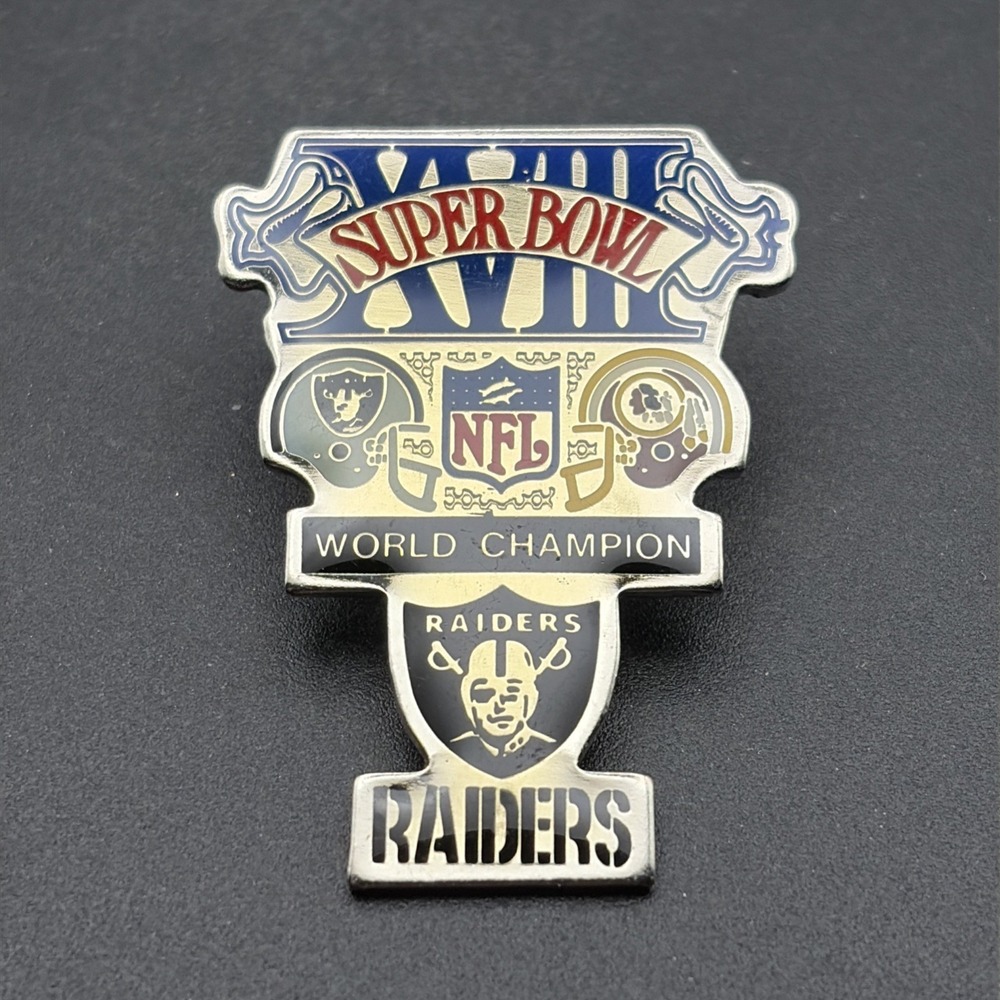 Super Bowl XVIII Oakland Raiders Washington Redskins NFL‎ Football Lapel Hat Pin